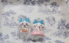 ちいかわ たべものいっぱいマスコット ハチワレ 2種