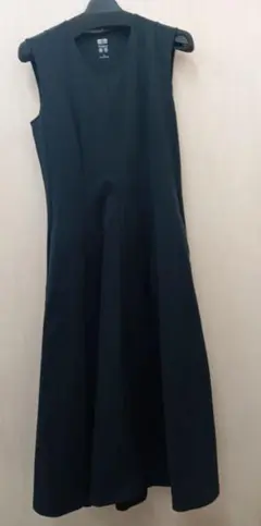 美品　UNIQLO×Theory ノースリーブワンピース　ブラック　ストレッチ