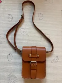 HERZ 本革 レザーショルダーバッグ