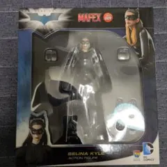MAFEX SELINA KYLE アクションフィギュア