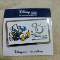 ディズニーストア 30周年 特典 ピンバッジ ドナルド 非売品 ピンズ