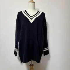 GU ネイビー ケーブルニット セーター