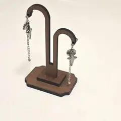 匿名配送　シルバー 　星　スター　 チェーンピアス　ステンレス　クールピアス