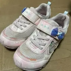 Item thumbnail for item 0d7021dd-71eb-49d3-9e6f-d50210c467f6