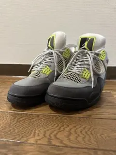 NIKE AIR JORDAN 4 RETRO LE 