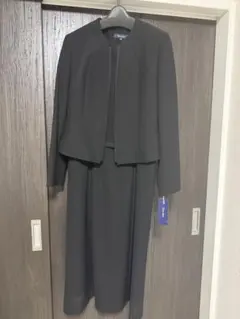 Theo dore ブラックフォーマル　ワンピーススーツ