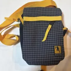 STUSSY ショルダーバッグ 格子柄 イエローのサムネイル