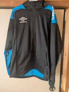 umbro フルジップジャケット 黒/青 アンブロ