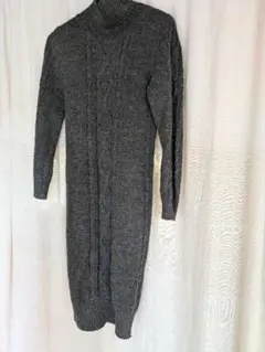 ケーブル編み　アルパカ入り　ニットワンピース