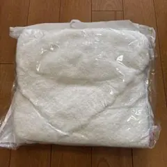 ユニクロ　ソフトフラッフィーブランケット　オフホワイト