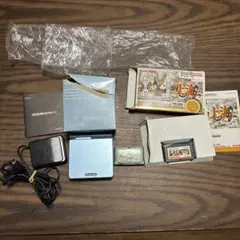 Nintendo ゲームボーイアドバンスSP 本体 パールブルー　ソフトセット