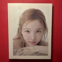 TWICE ナヨン Yes, I am Nayeon 写真集 2形態 セット - メルカリ