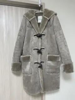 ミラオーエン　フード付き フェイクムートンコート