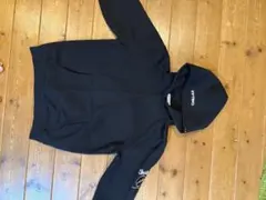 CHILLAX ブラックパーカー