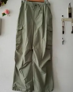 GU オリーブグリーン カーゴパンツ　アウトドア　キャンプ　ウォーキング　M
