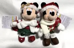 ①ディズニークリスマス　ぬいぐるみバッジ　ミッキーミニー