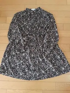 か*る様 any FAM エニィファム　花柄長袖ワンピース 140サイズ