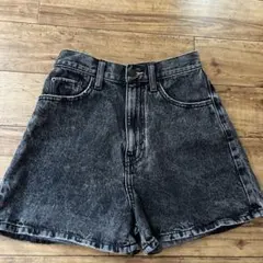 ブラックデニムショートパンツ Sサイズ