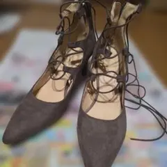 編み上げパンプス