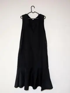 【引っ越しの為処分 ※10/25まで】GU ノースリーブ マーメイド ワンピ
