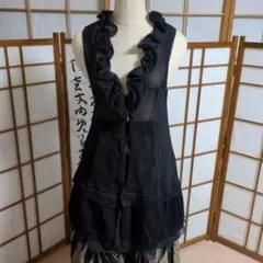 フリルデザイン ブラックニットベスト