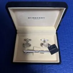 新品未使用　BURBERRY カフス　ネクタイピン　セット