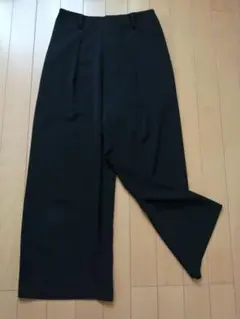 ユニクロ　UNIQLO ドレープワイドアンクルパンツ 黒 M