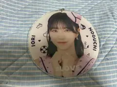 野口衣織 1番くじ C賞 BIG缶バッジ - メルカリ