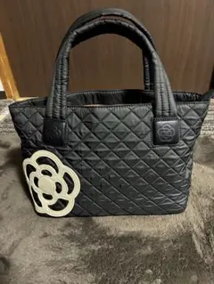 クレイサス　キルティングトートバッグ 黒 花モチーフ