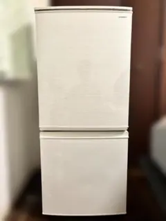 2021年製】152L SHARP シャープ 冷蔵庫 SJ-D15G-W - メルカリ