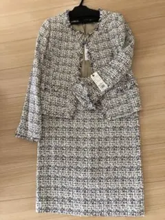 新品未使用　ツイードスーツ　ヴァンドゥーオクドーブル