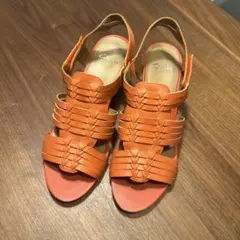 Clark’s オレンジ　サンダル