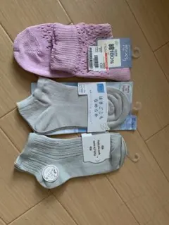 靴下3足！22〜24㌢　レディース