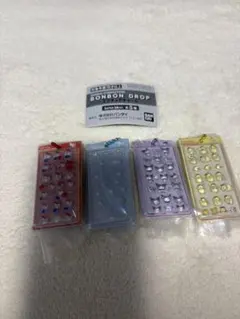 サンリオキャラクターズ ボンボンドロップミニチュアチャーム　4点セット