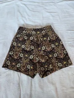 ROSE BUD 花柄ショートパンツのサムネイル