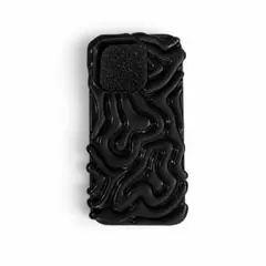 iPhone用ケース ブラック 立体デザイン　iPhone15PRO