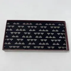 未使用 印伝 インデン 印傳屋 菖蒲 鹿革　札入れ　長財布 専用箱あり　ブラックのサムネイル
