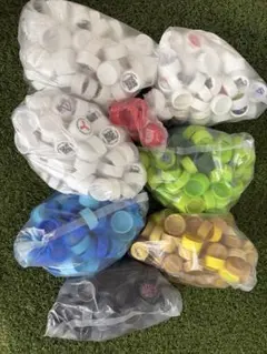 ペットボトルキャップ 約700個 大量まとめ売り カラフル 工作 ハンドメイド