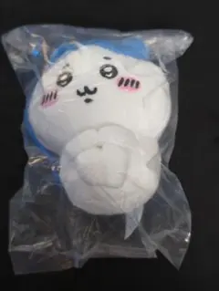 ちいかわ　ぬいぐるみBIG4　ガチャガチャ　ハチワレ