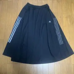 adidas ロングフレアスカート ブラック　サイズLのサムネイル