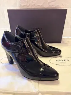 #未使用PRADA パテントレザー ブーティ ブラック訳あり#23.5cmのサムネイル