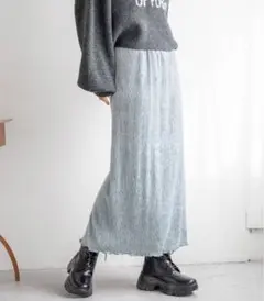 LOWRYSFARM シャイニーベロアタイトスカート ブルー