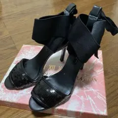SEVEN TWELVE THIRTY セヴントゥエルヴ サーティ　サンダルのサムネイル