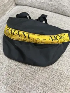 ARMANI EXCHANGE ボディバッグ 黒/黄色