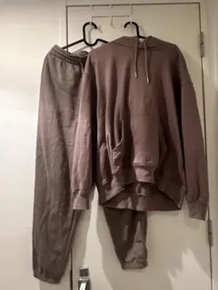 H&M スウェット　ブラウン