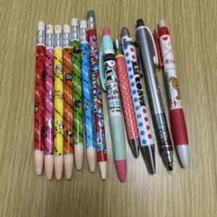 カラフルな筆記具 12本セット