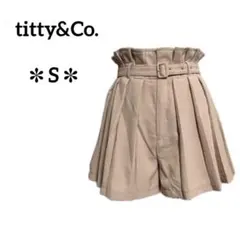 【新品タグ付き】titty&Co.　ベルト付きプリーツショートパンツ　キュロット