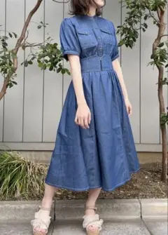 美品★アクシーズファム　ベルト付きデニムワンピースのサムネイル