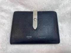 CELINE ミディアムストラップウォレット　二つ折り財布のサムネイル
