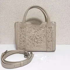 グレースコンチネンタル　カービングトライブス　ショルダーバッグ　ハンドバッグ